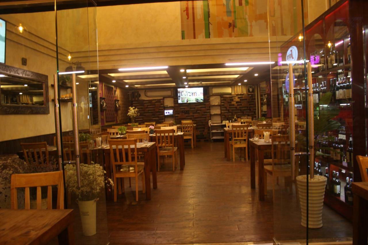 Crown Diamond Hotel - Phu My Hung District 7 Ho Şi Min Exterior foto
