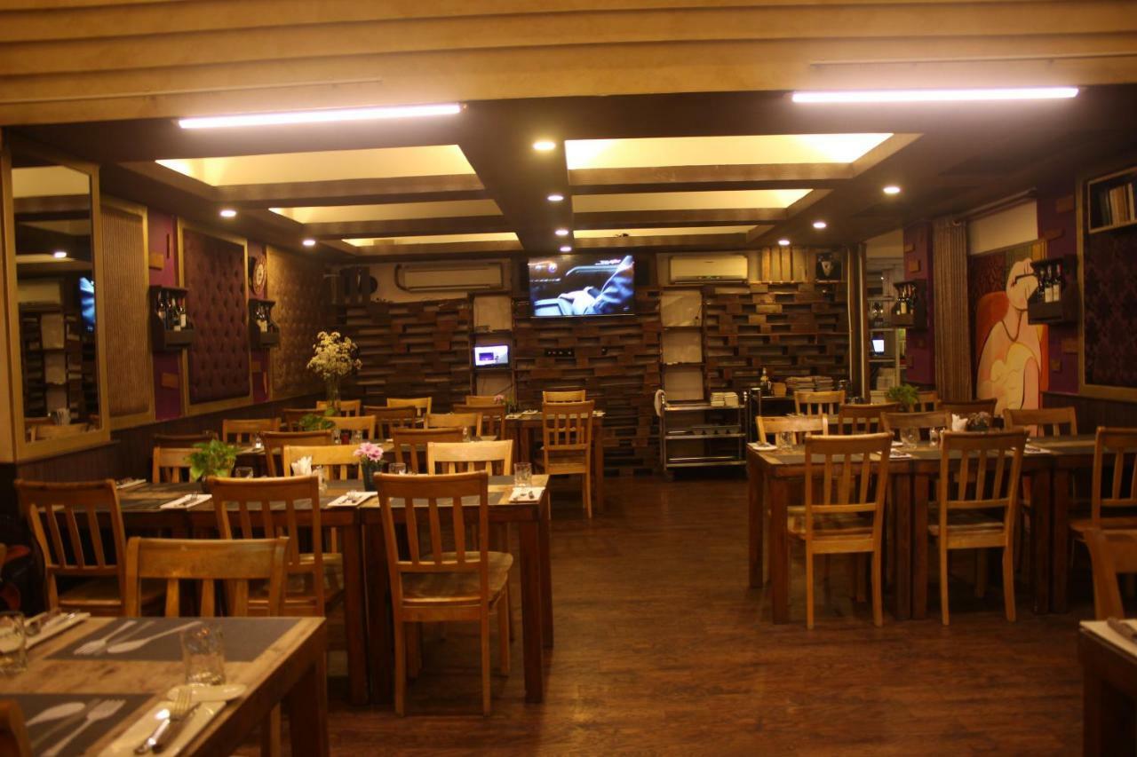 Crown Diamond Hotel - Phu My Hung District 7 Ho Şi Min Exterior foto